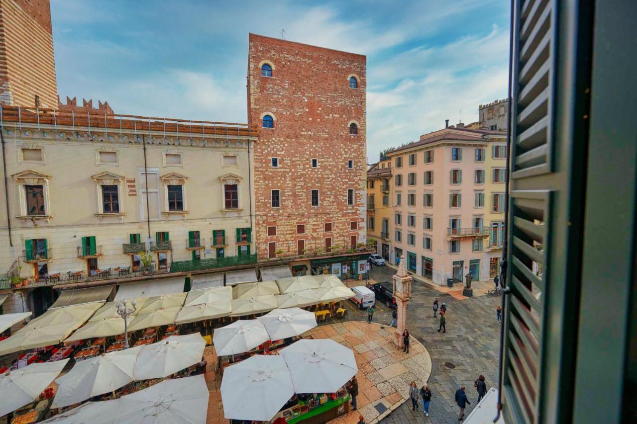 Apartmentsarena - Suite Mercatorum - Piazza Erbe Verona Exterior photo