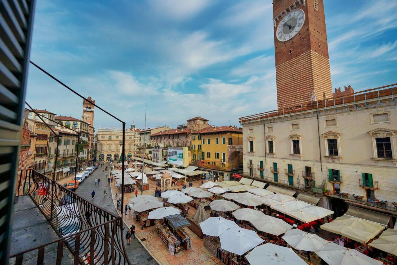 Apartmentsarena - Suite Mercatorum - Piazza Erbe Verona Exterior photo